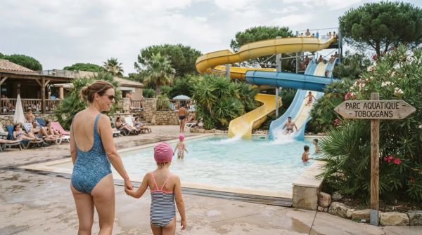 Des toboggans aquatiques dans les campings à Fréjus